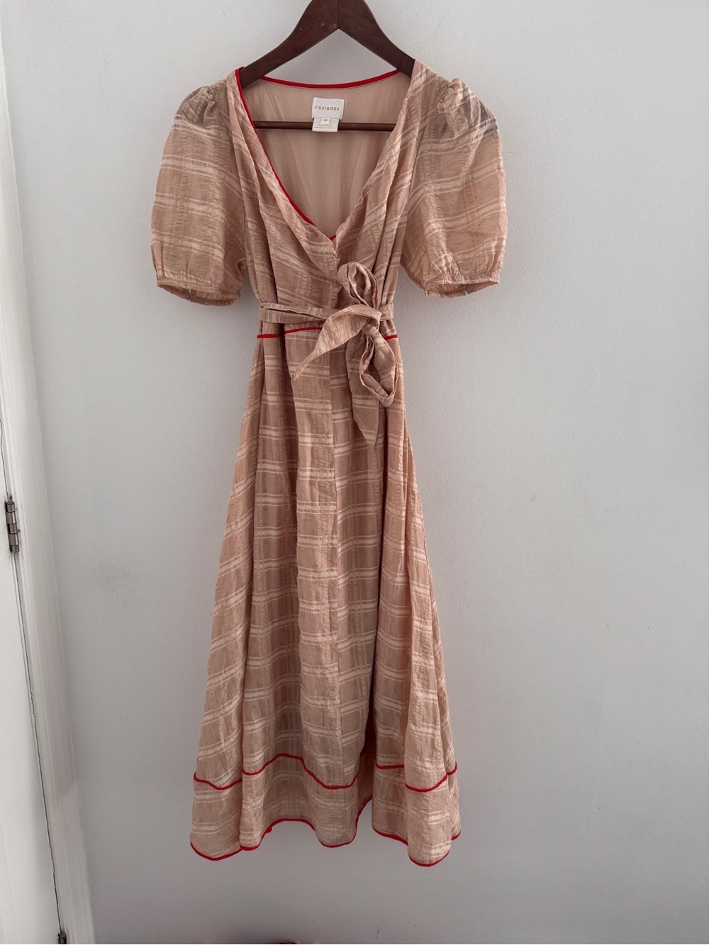 Foxiedox Beige Tie-Waist Midi Dress with Puff Sleeves medium